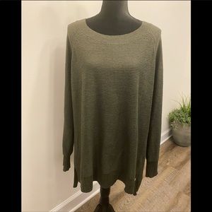Old Navy Green Sweater